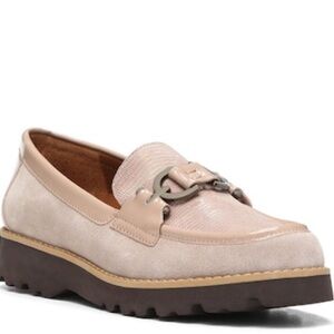 Donald J. Pliner Cream/Pale Pink Flats with Suede Material and Chunky Sole